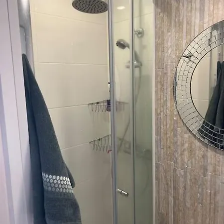 Lovely 1 Bedroom Flat With Directly Access To The Beach アパート *