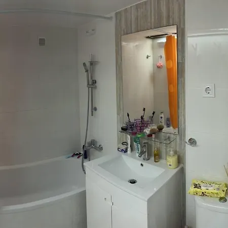 Lovely 1 Bedroom Flat With Directly Access To The Beach * セシンブラ